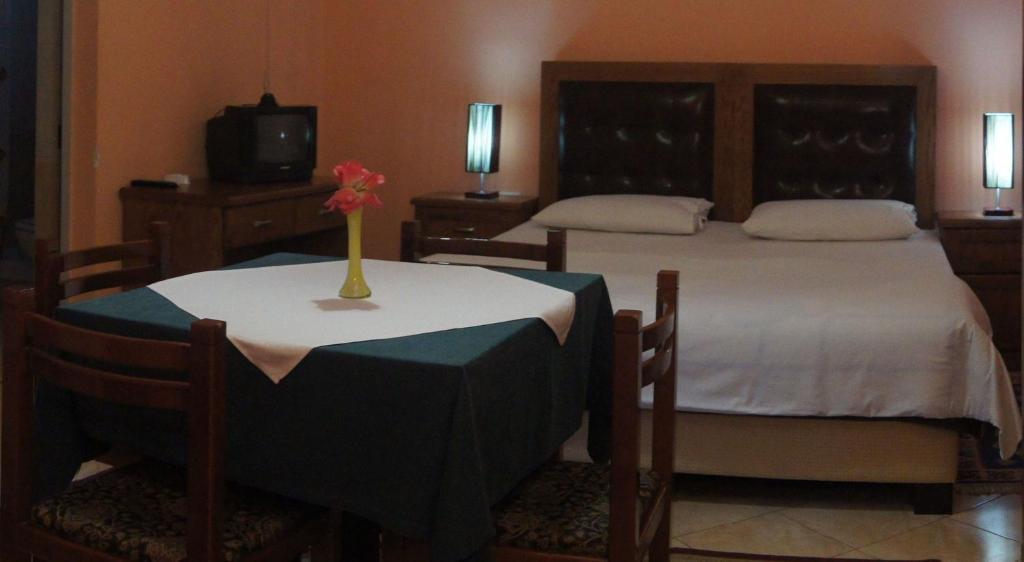 Bristol Hotel Tirana Rum bild